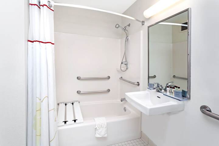 MainStay Suites Chicago Schaumburg