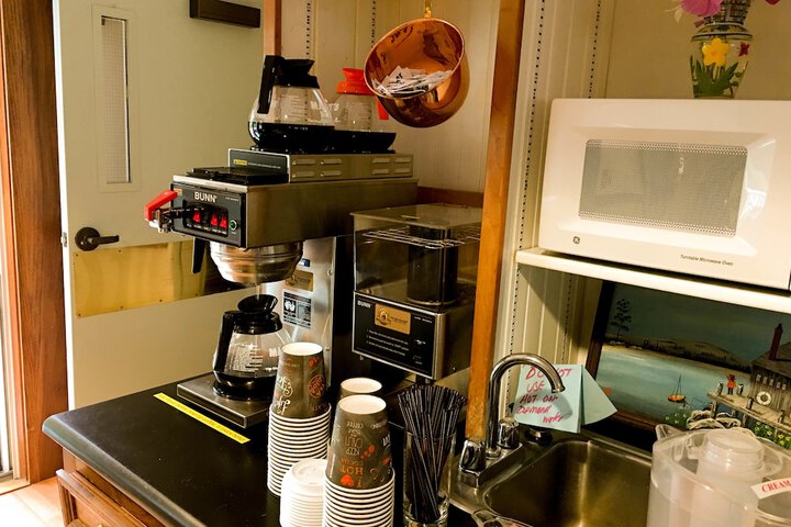 Breakfast/Coffee Service 78 of 97