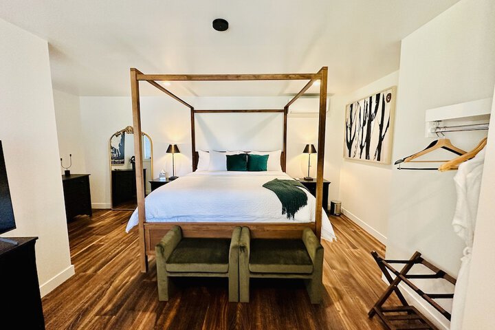 Bespoke Inn Flagstaff