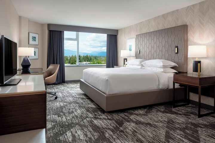 Sheraton Vancouver Guildford Hotel