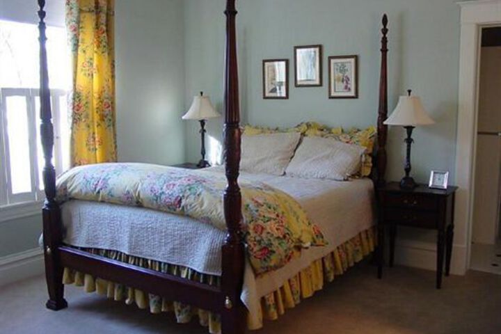 THE MCFARLAND INN