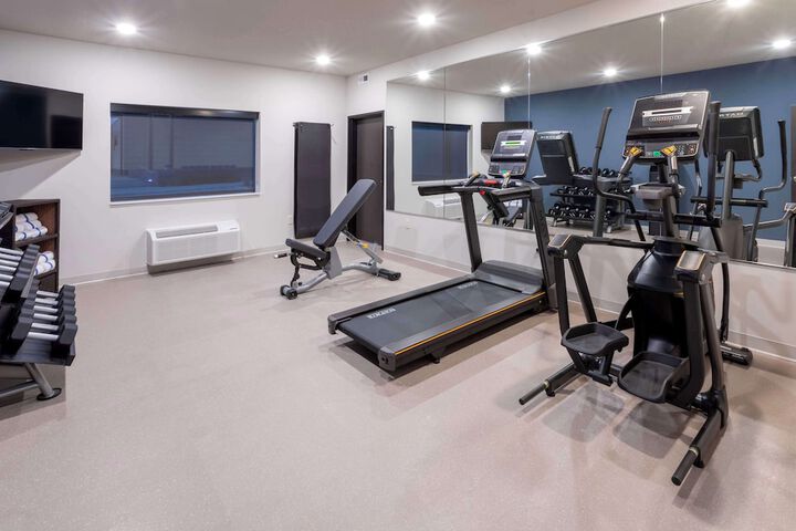 GrandStay Hotel & Suites