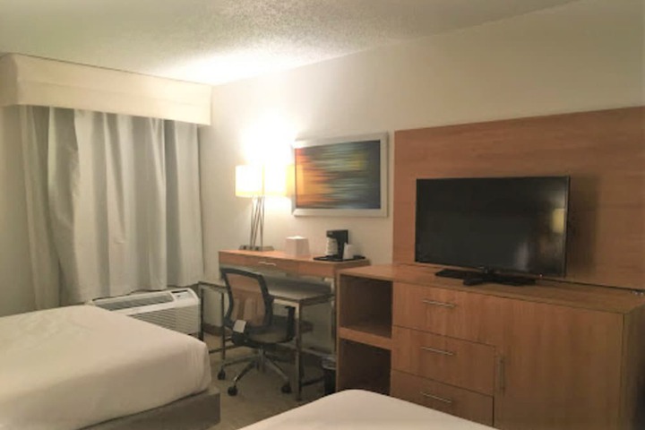 Room 19 of 47