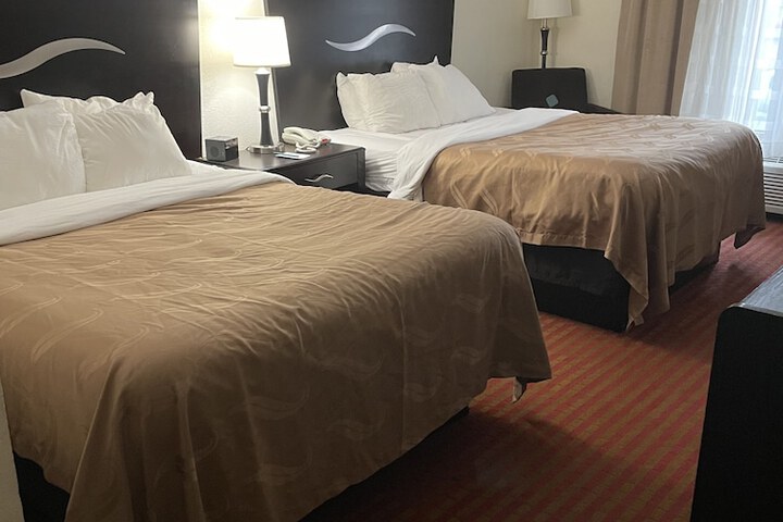 Quality Inn & Suites Somerset Downtown