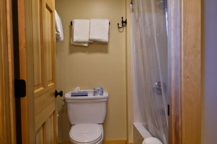Room 30 of 32