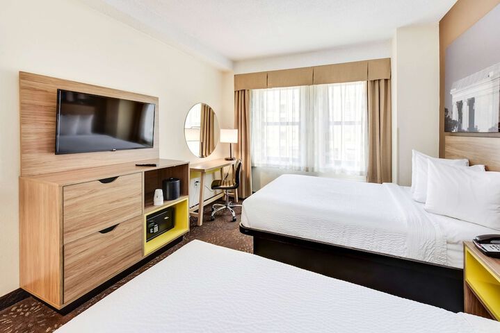 Room 21 of 35