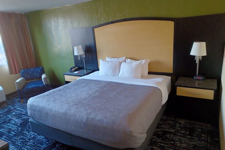 Quality Inn Conference Center Logansport