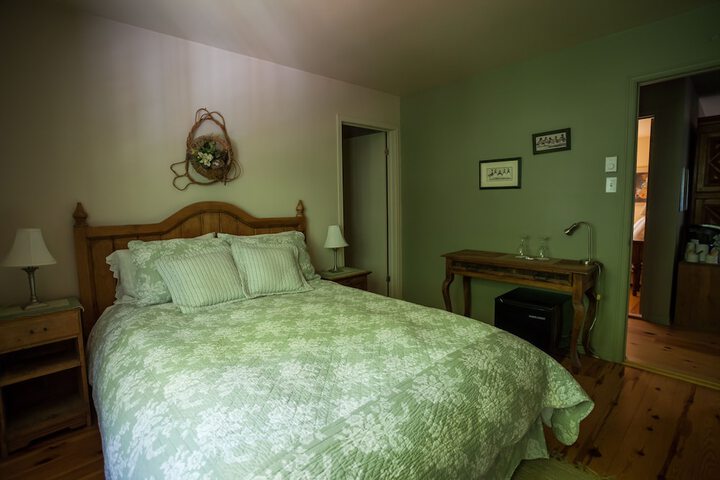 Room 42 of 73