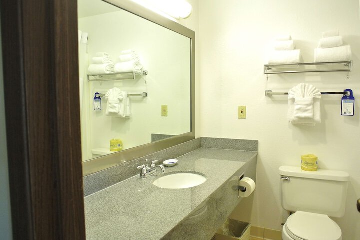 Room 8 of 49