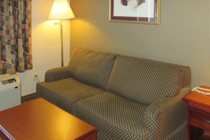 Room 3 of 9
