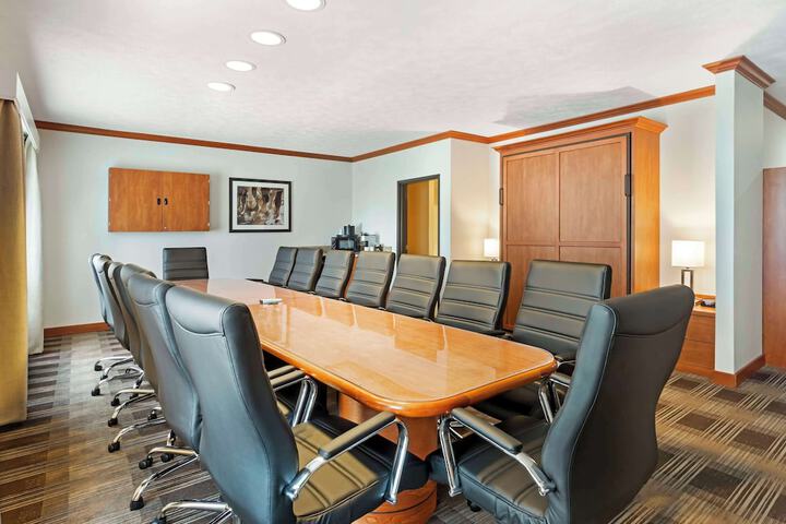Room 44 of 64
