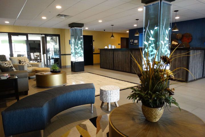 Hotel Interior 10 of 40
