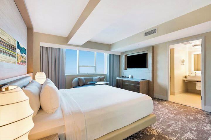 Room 21 of 80