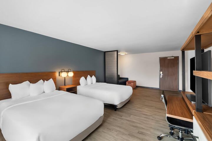 Everhome Suites Bastrop by Choice Hotels