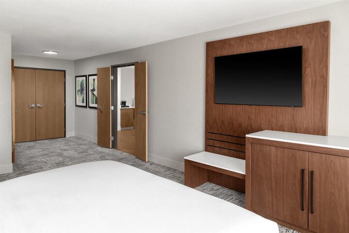 DoubleTree by Hilton Owatonna