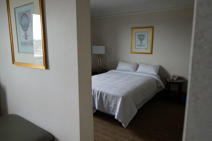 Room 32 of 57