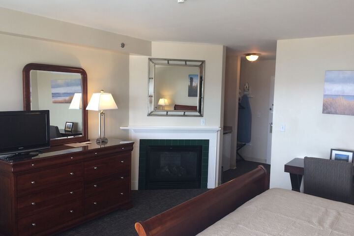 Room 9 of 22
