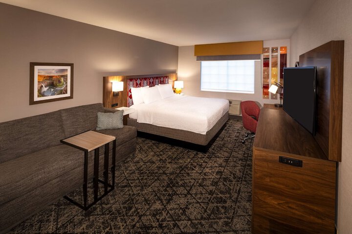 Room 14 of 42