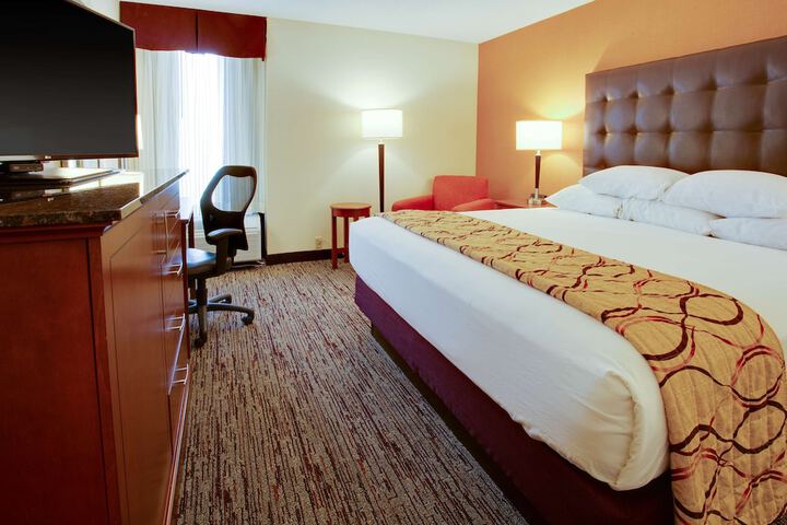 Room 8 of 35