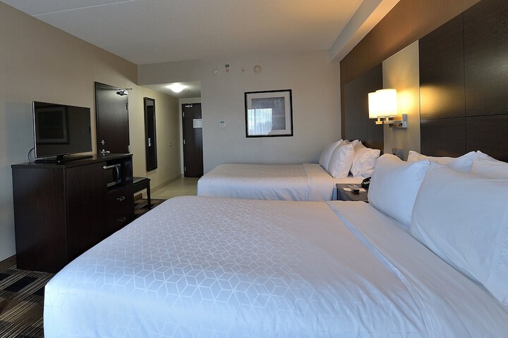 Room 28 of 55