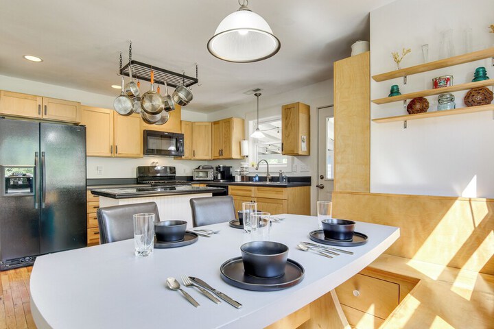 Downtown Brevard Home: Walk to Bars & Breweries!