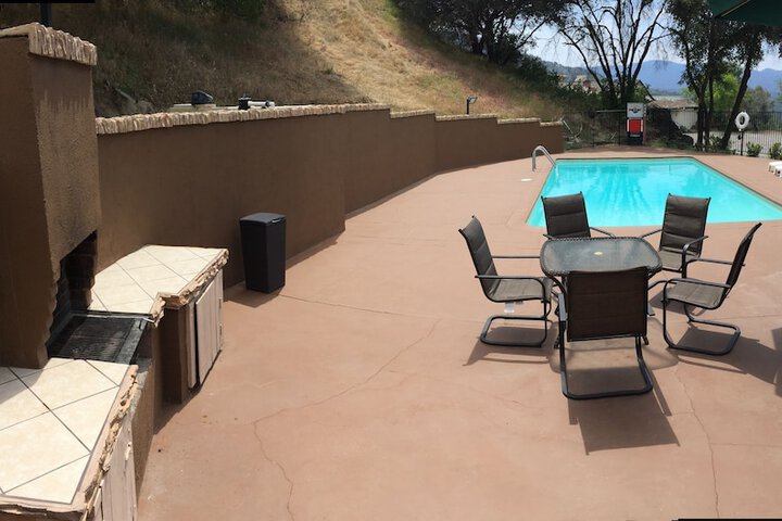 Pool 8 of 89
