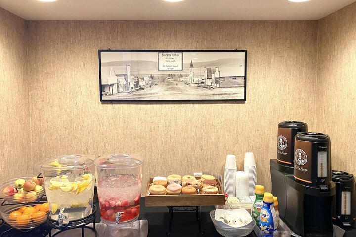 Breakfast/Coffee Service 48 of 58