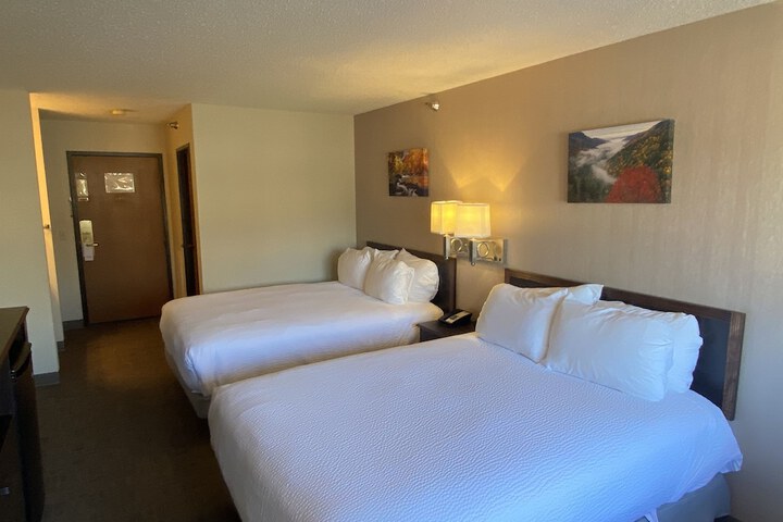 Room 18 of 38