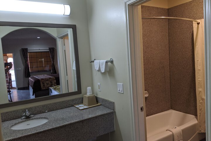 Room 17 of 20