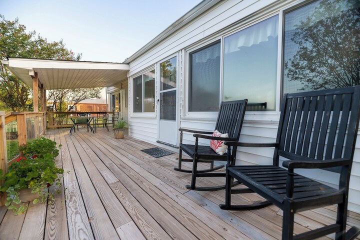 Waterfront Edenton Bay Cottage - Walk to Dtwn