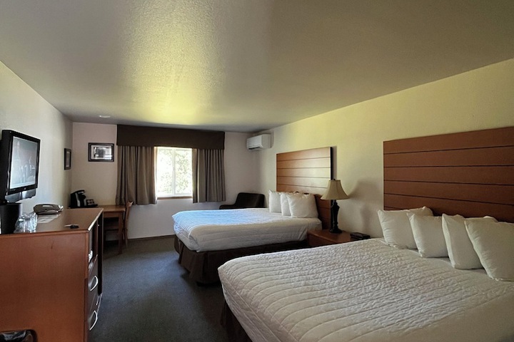 Seasons Motel