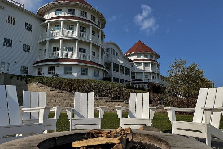 Hotel 2 of 75