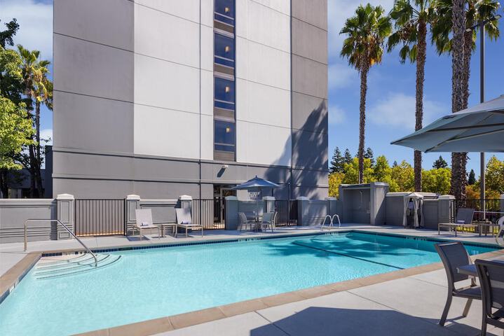 Hyatt Place Sacramento / Rancho Cordova