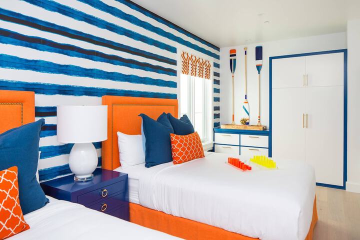 Lido House Autograph Collection