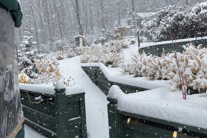 Mountain Aire Cottages Inn & Glamping
