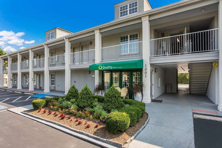 Hotel 3 of 58