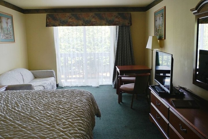 Room 18 of 38