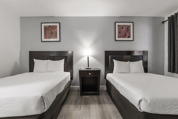 Room 21 of 73