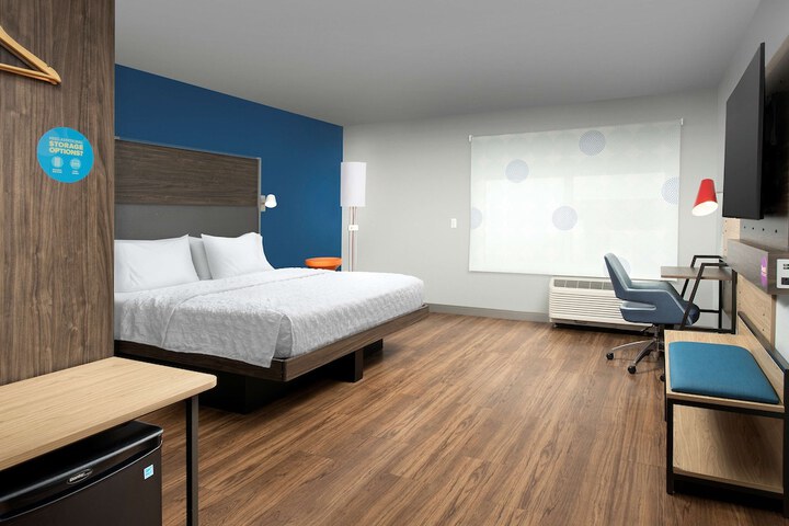 Room 16 of 41