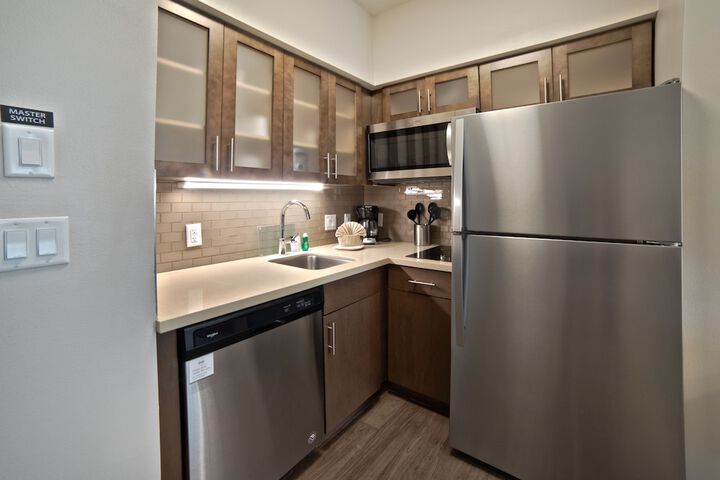 Staybridge Suites Houston - Humble Beltway 8 E by IHG