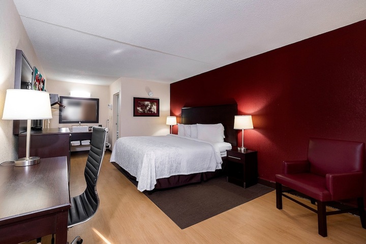 Room 32 of 45