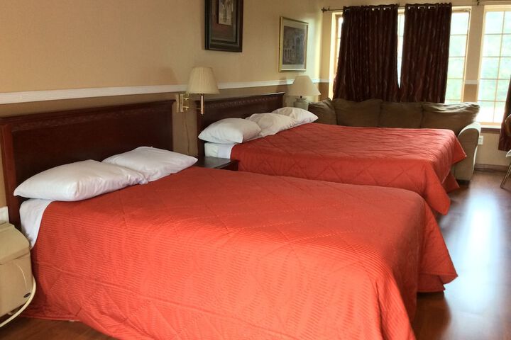 Room 8 of 46