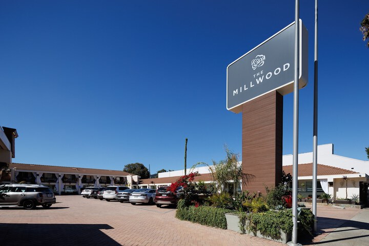 Hotel 3 of 68