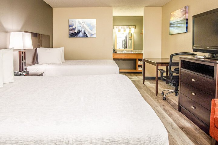 Room 21 of 40