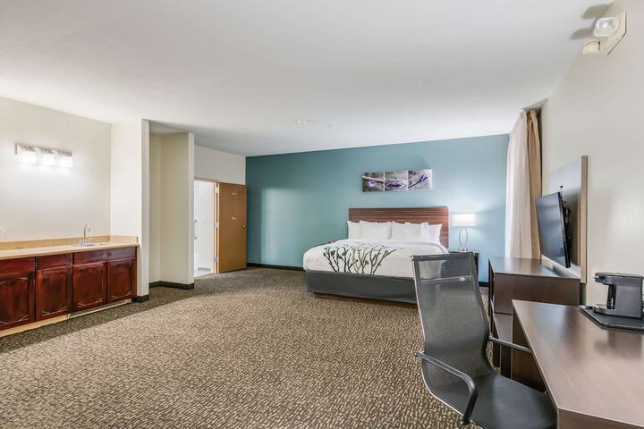 Room 26 of 34