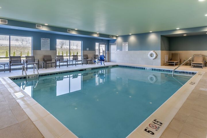 Holiday Inn Express & Suites Carlisle Southwest – I-81 by IHG