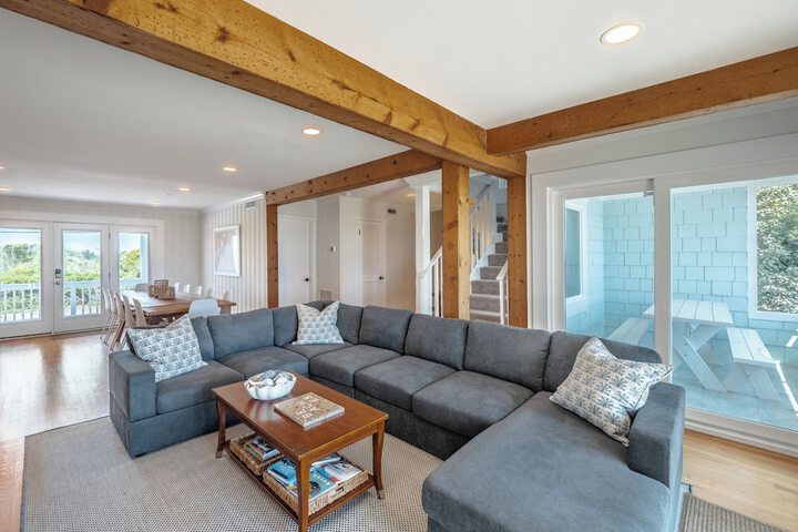 Surfside Cottage by Topsail Realty