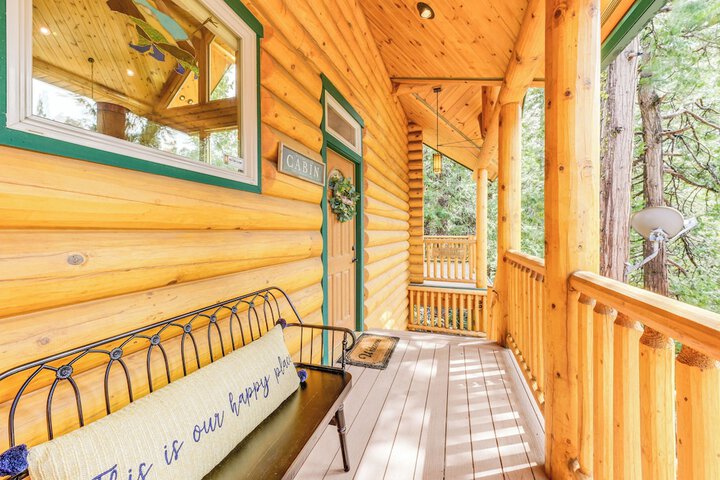 Mountain Cabin w / Hot Tub: 4 Mi to Shaver Lake!