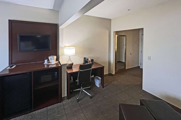 Room 18 of 36