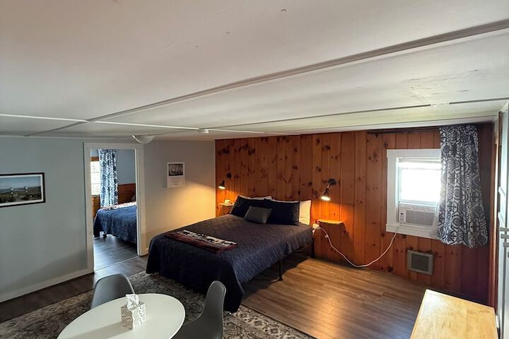 Yardarm Motel